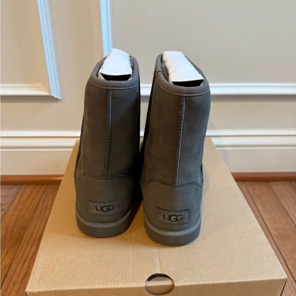 UGG Classic Short Boots in Dark Gray NWT